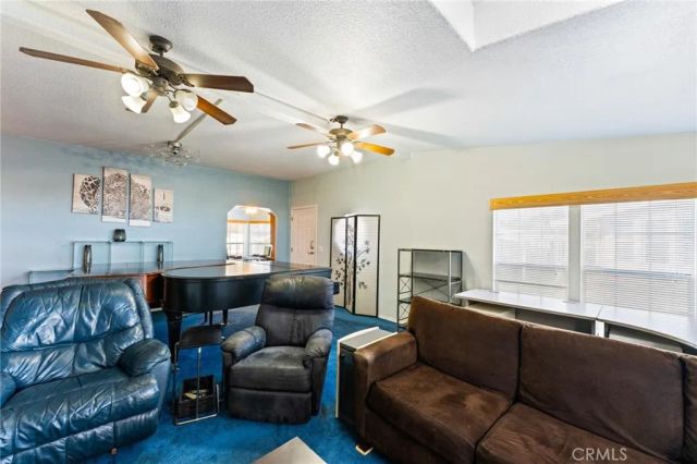 23301 Ridge Route 165, Laguna Hills, CA 92653