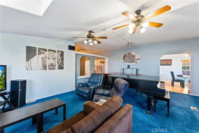 23301 Ridge Route 165, Laguna Hills, CA 92653