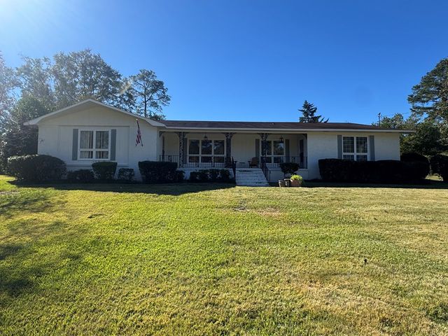 2105 Stonebridge Rd, Dothan, AL 36301