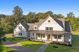 2 Lily Lane, Wenham, MA 01984