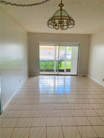 4155 NW 90th Ave 105, Coral Springs, FL 33065
