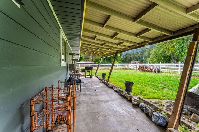 4675 Leonard Road, Grants Pass, OR 97527