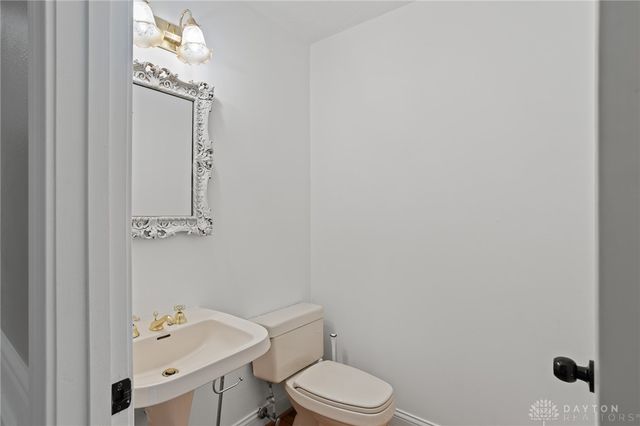 240 E Stonequarry Road, Vandalia, OH 45377