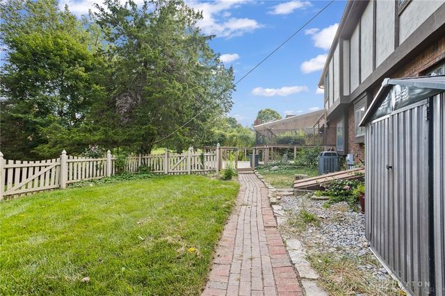 240 E Stonequarry Road, Vandalia, OH 45377