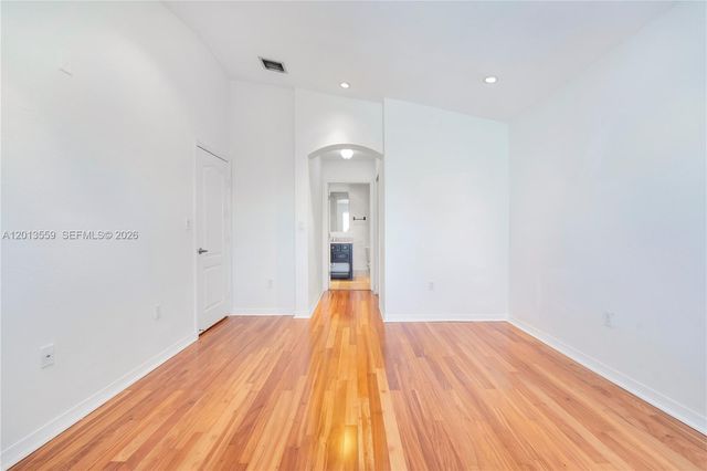 8912 W Flagler St 212, Miami, FL 33174