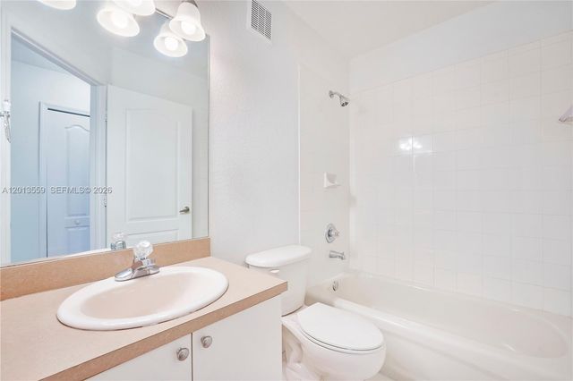 8912 W Flagler St 212, Miami, FL 33174