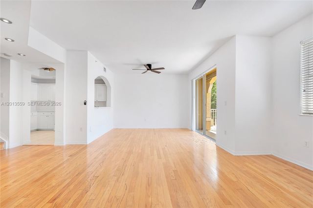 8912 W Flagler St 212, Miami, FL 33174