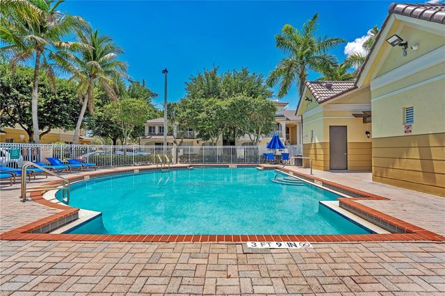 8912 W Flagler St 212, Miami, FL 33174
