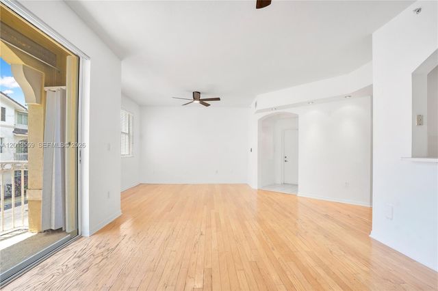 8912 W Flagler St 212, Miami, FL 33174