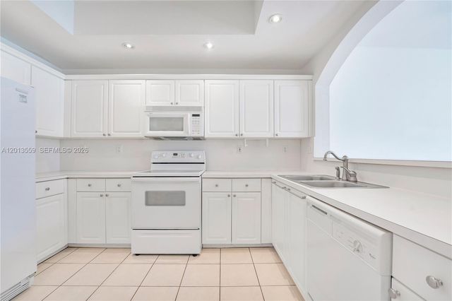 8912 W Flagler St 212, Miami, FL 33174