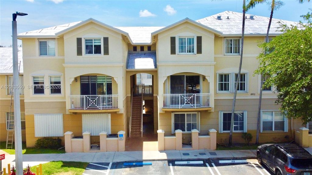 8912 W Flagler St 212, Miami, FL 33174