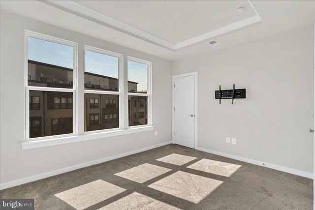 5610 HYATTSVILLE DR, Hyattsville, MD 20782