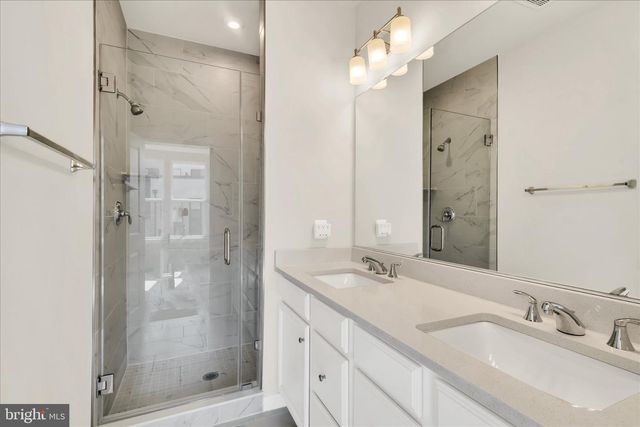 5610 HYATTSVILLE DR, Hyattsville, MD 20782