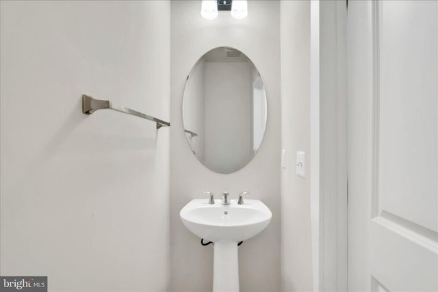 5610 HYATTSVILLE DR, Hyattsville, MD 20782