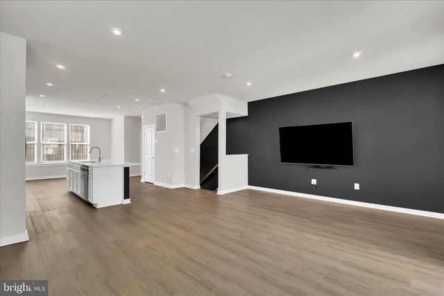 5610 HYATTSVILLE DR, Hyattsville, MD 20782