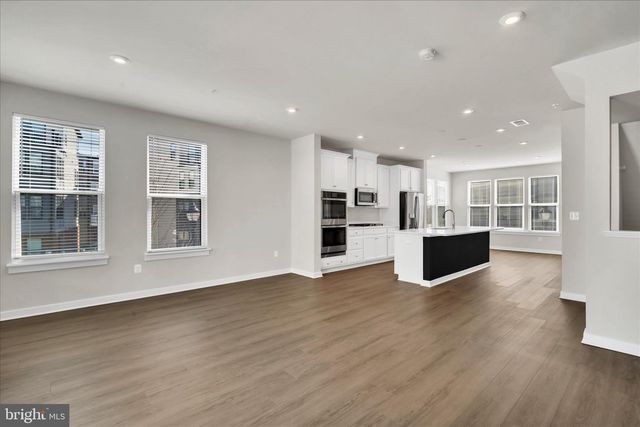 5610 HYATTSVILLE DR, Hyattsville, MD 20782