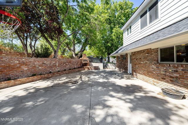 1855 Sierra Sage Lane, Reno, NV 89509