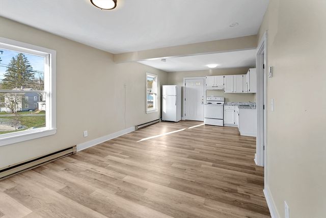 30-32 Worcester Rd, Charlton, MA 01507
