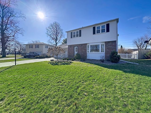 620 40th Avenue, East Moline, IL 61244