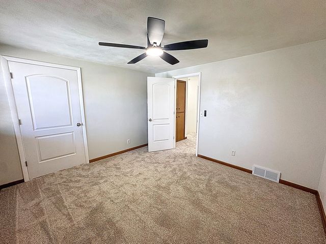 620 40th Avenue, East Moline, IL 61244