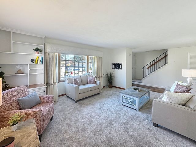 620 40th Avenue, East Moline, IL 61244