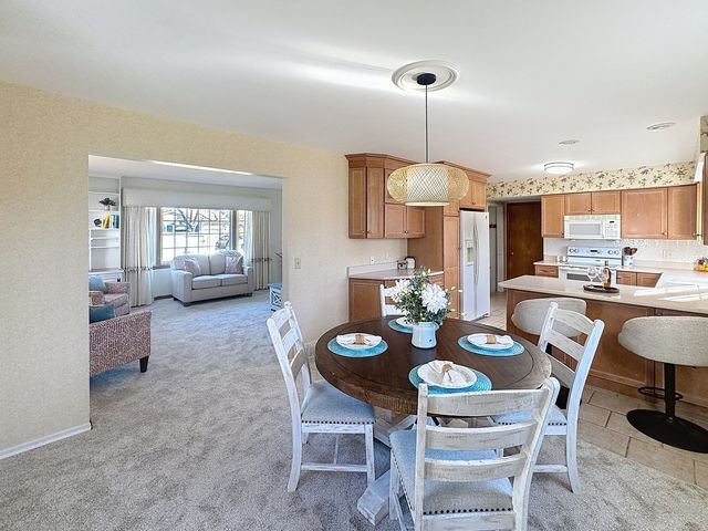 620 40th Avenue, East Moline, IL 61244