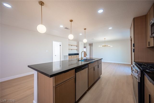 4454 Dennis Way, Las Vegas, NV 89121