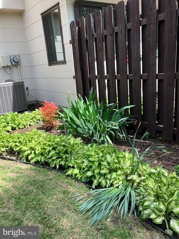 93 BEECHNUT CT, Lumberton, NJ 08048