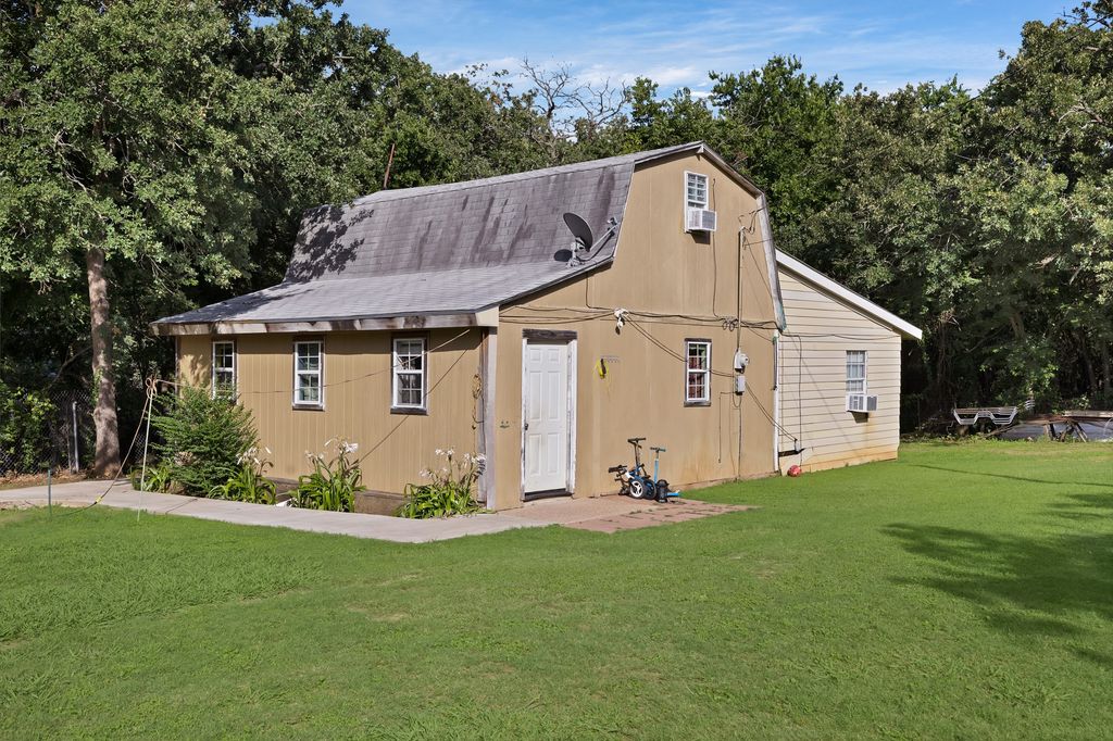 8412 E Fm 917, Alvarado, TX 76009