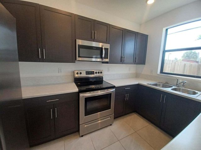 13274 SW 287th Terrace, Homestead, FL 33033