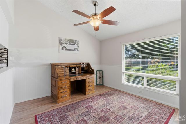 1000 Olive Drive 29, Bakersfield, CA 93308