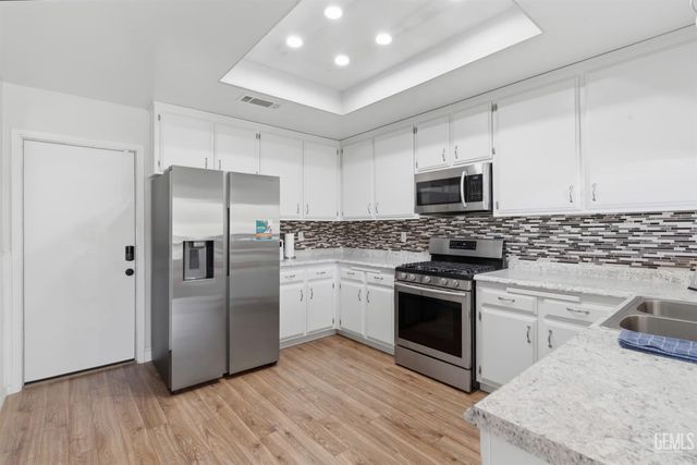 1000 Olive Drive 29, Bakersfield, CA 93308