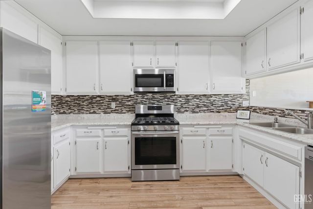 1000 Olive Drive 29, Bakersfield, CA 93308