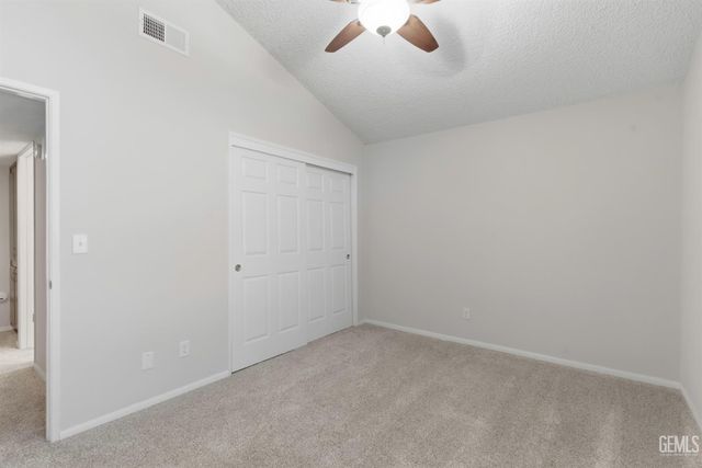 1000 Olive Drive 29, Bakersfield, CA 93308
