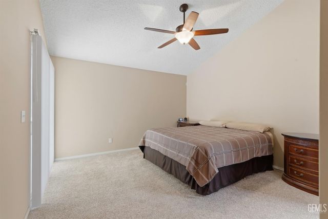 1000 Olive Drive 29, Bakersfield, CA 93308