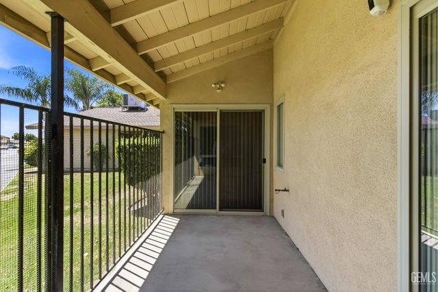1000 Olive Drive 29, Bakersfield, CA 93308