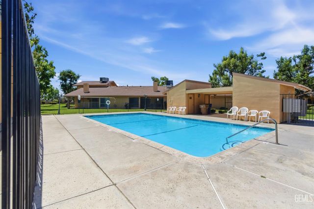 1000 Olive Drive 29, Bakersfield, CA 93308