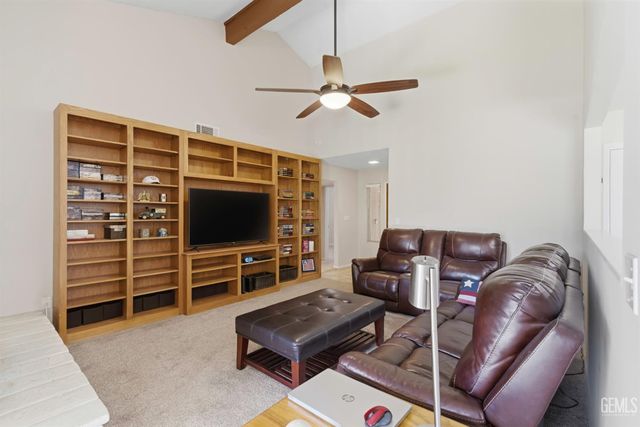 1000 Olive Drive 29, Bakersfield, CA 93308
