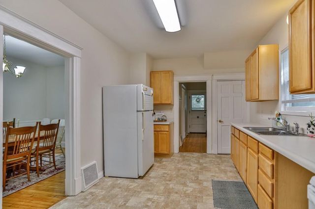 729 JEFFERSON STREET, Wausau, WI 54403