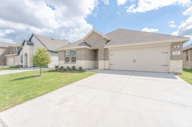 647 Carters Grove Drive, Fate, TX 75189