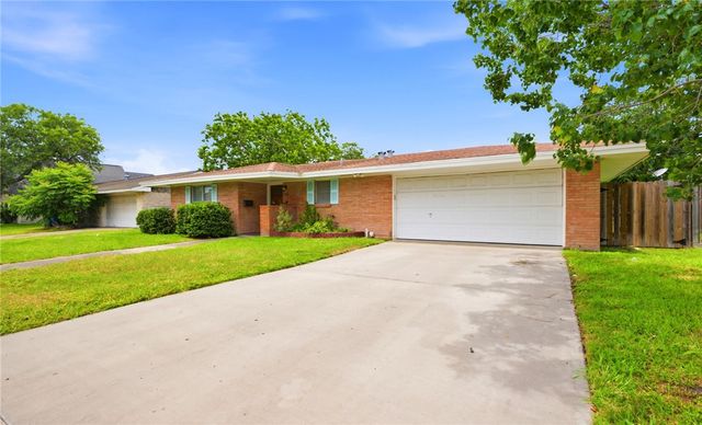 1109 Bradshaw Dr, Corpus Christi, TX 78412