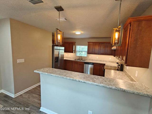 8153 THRASHER Avenue, Jacksonville, FL 32219