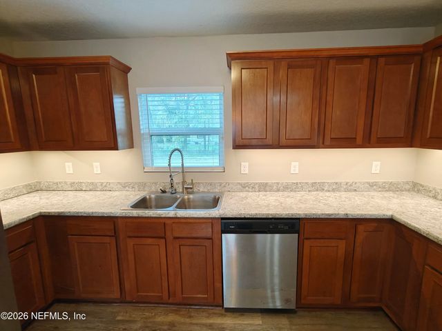 8153 THRASHER Avenue, Jacksonville, FL 32219