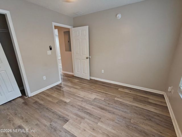 8153 THRASHER Avenue, Jacksonville, FL 32219