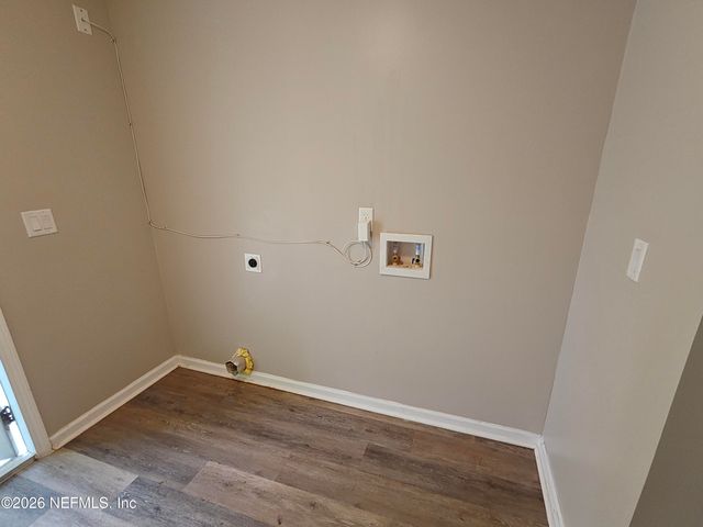 8153 THRASHER Avenue, Jacksonville, FL 32219