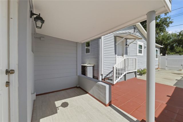 1806 W KIRBY STREET, Tampa, FL 33604