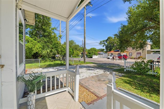 1806 W KIRBY STREET, Tampa, FL 33604