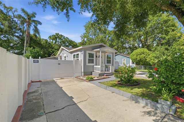 1806 W KIRBY STREET, Tampa, FL 33604