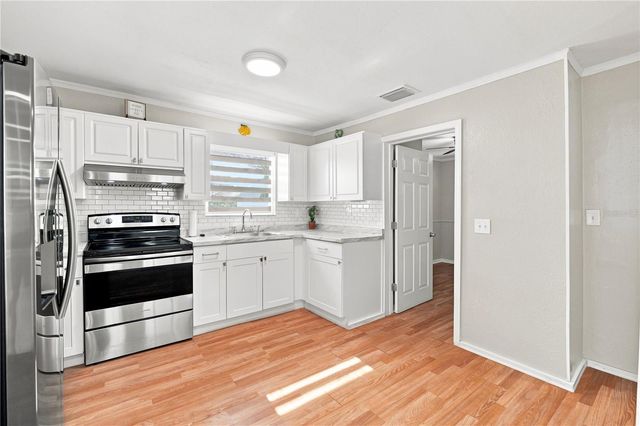1806 W KIRBY STREET, Tampa, FL 33604