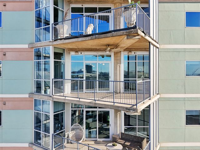 1001 Belleview Street 705, Dallas, TX 75215